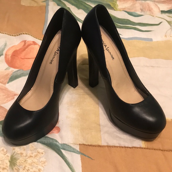 Pumps - Picture 4 of 5